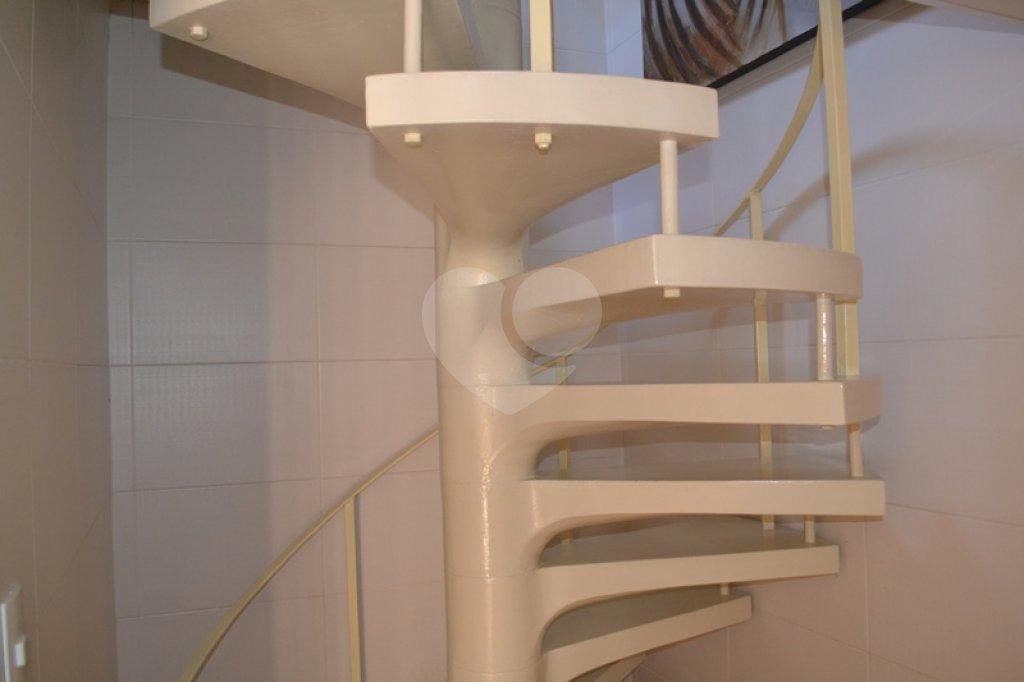 Sobrado à venda com 3 quartos, sendo 1 suíte, em Tremembé, São Paulo, SP