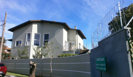Casa à venda com 3 suítes em Bosque, Vinhedo, SP