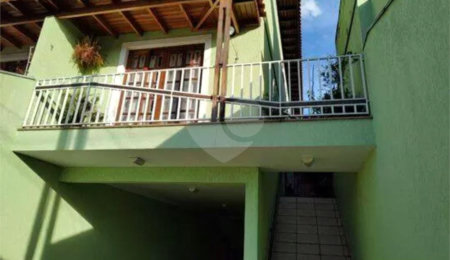 Sobrado à venda com 3 suítes em Vila do Castelo, São Paulo, SP