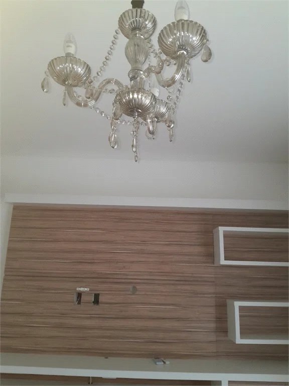 Casa à venda ou para alugar com 4 suítes em Chácaras São Carlos, Cotia, SP