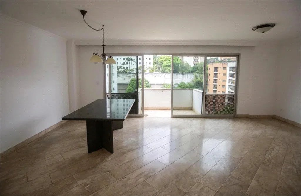 Cobertura à venda com 4 quartos, sendo 1 suíte, em Real Parque, São Paulo, SP