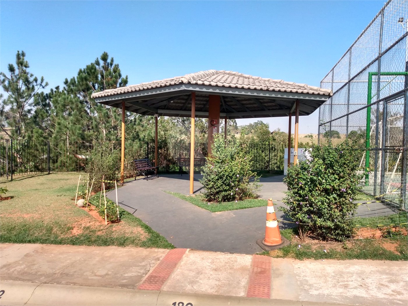 Apartamento à venda com 2 quartos em Vila dos Bandeirantes, Itapetininga, SP