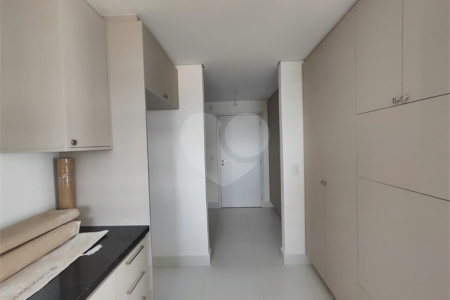 Apartamento à venda com 3 suítes em Vila Castelo Branco, Indaiatuba, SP