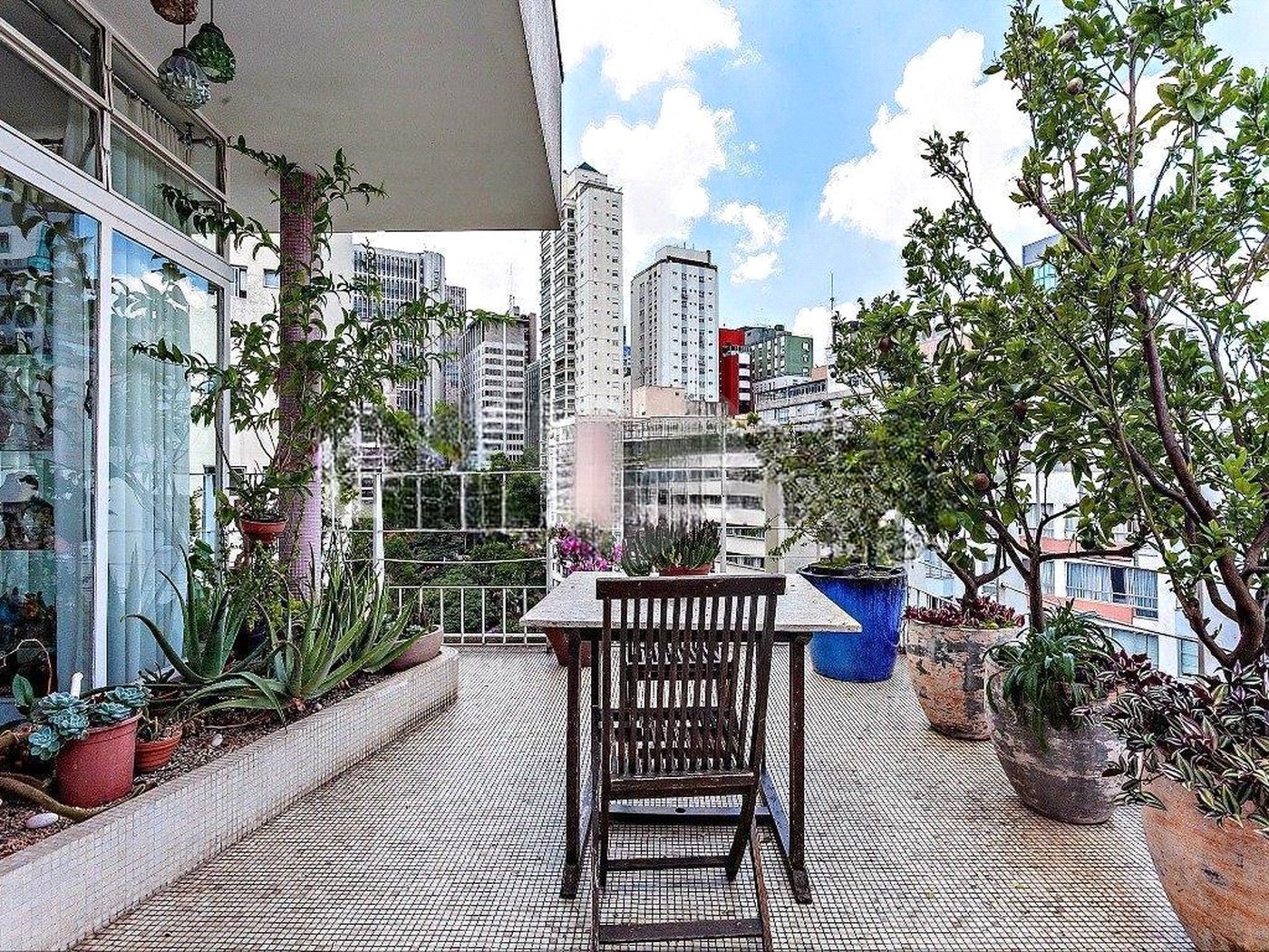 Apartamento à venda com 3 quartos, sendo 1 suíte, em Jardim Paulista, São Paulo, SP