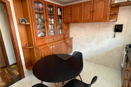 Sobrado à venda com 4 quartos, sendo 1 suíte,  em Jardim Santa Rosa, Araraquara, SP