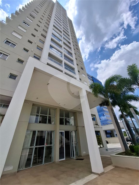 Apartamento à venda com 2 suítes em Vila Homero, Indaiatuba, SP
