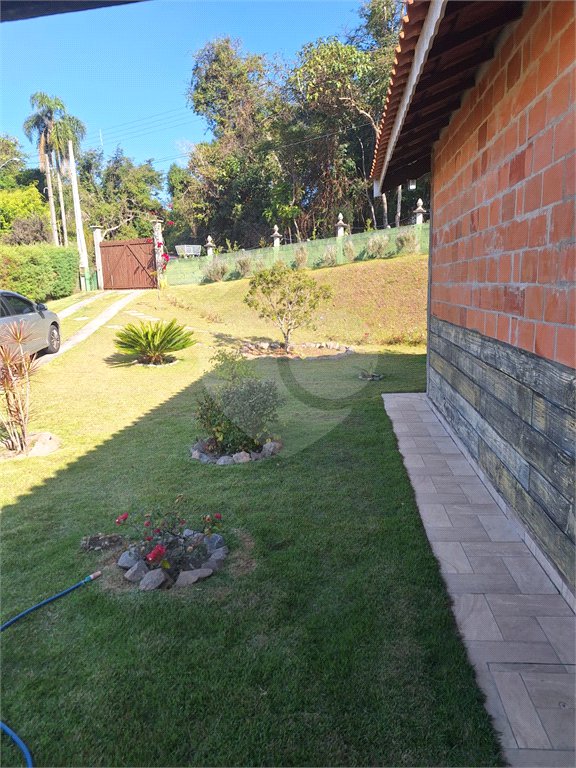 Casa em condomínio à venda com 3 quartos, sendo 1 suíte,  no Centro, Bom Jesus dos Perdões, SP