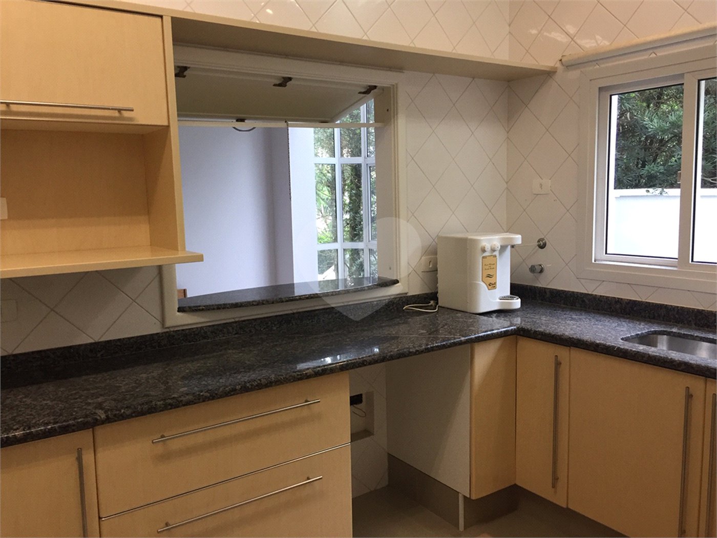 Casa à venda com 4 quartos, sendo 2 suítes, no condomínio Residencial Morumbi, São Paulo - SP