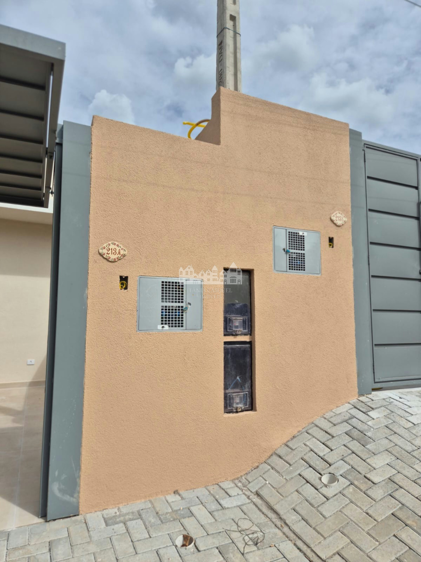 Casa à venda com 3 suítes em Vila Petrópolis, Atibaia, SP