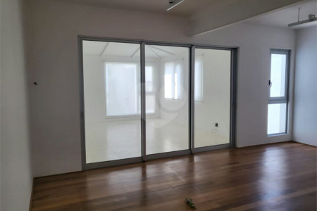 Sobrado à venda ou para alugar com 3 quartos, sendo 1 suíte, em Água Branca, São Paulo, SP