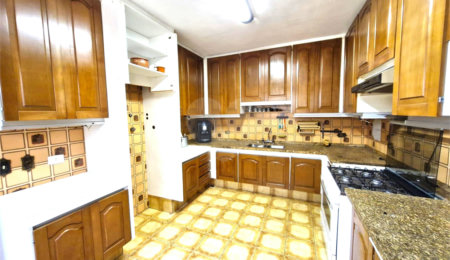 Casa Térrea à venda com 5 quartos, sendo 3 suítes,  em Granja Julieta, São Paulo, SP