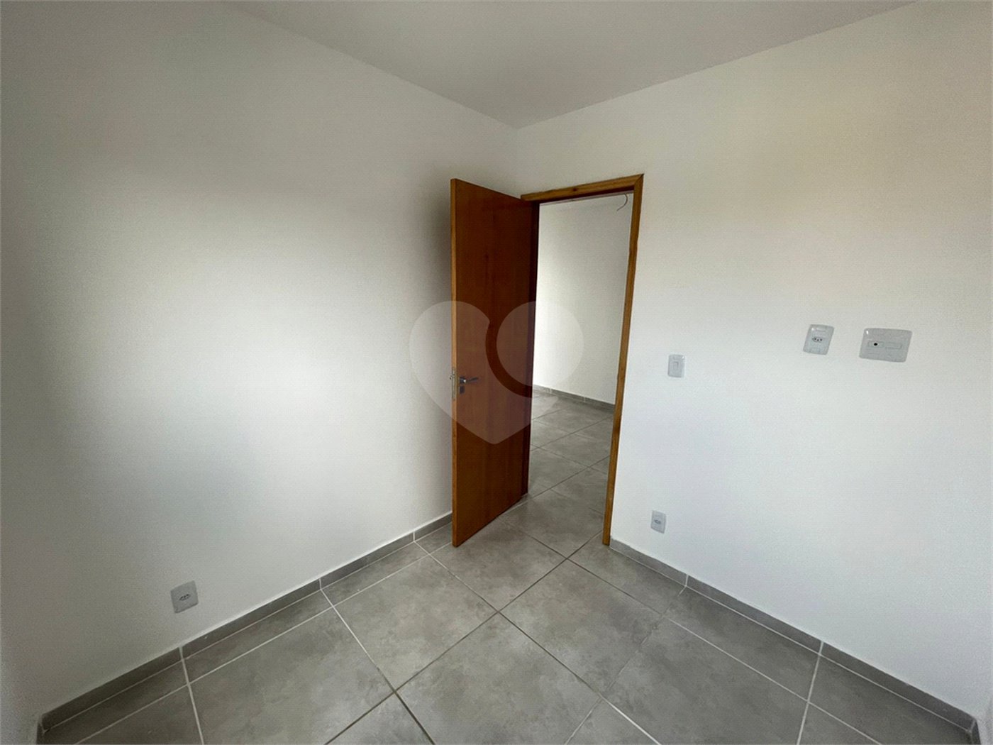 Apartamento à venda com 2 quartos em Vila Guilhermina, São Paulo, SP