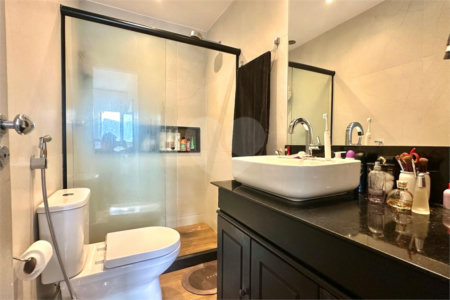 Apartamento à venda com 3 quartos, sendo 1 suíte, em Lagoa, Rio de Janeiro, RJ