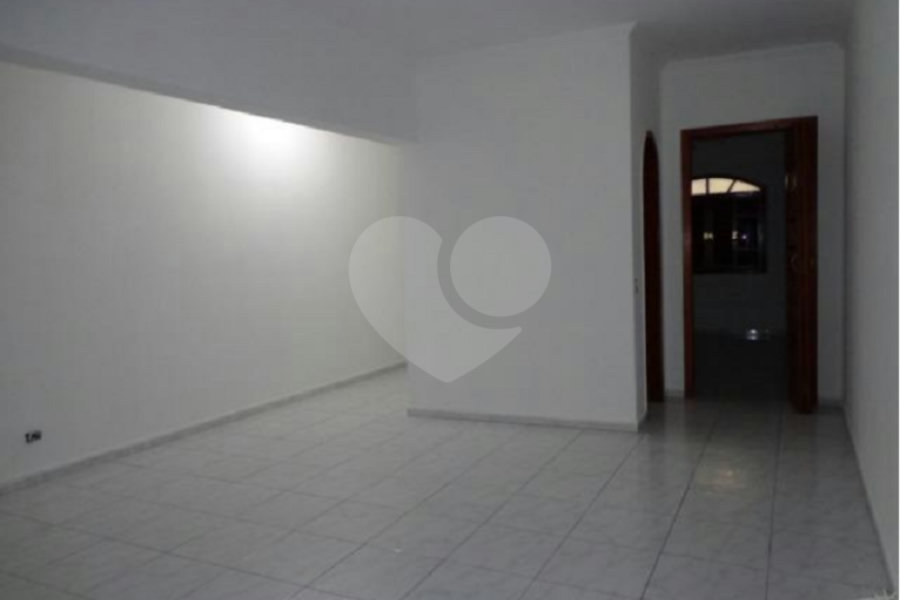 Casa à venda com 2 quartos, sendo 1 suíte, em Tremembé, São Paulo, SP