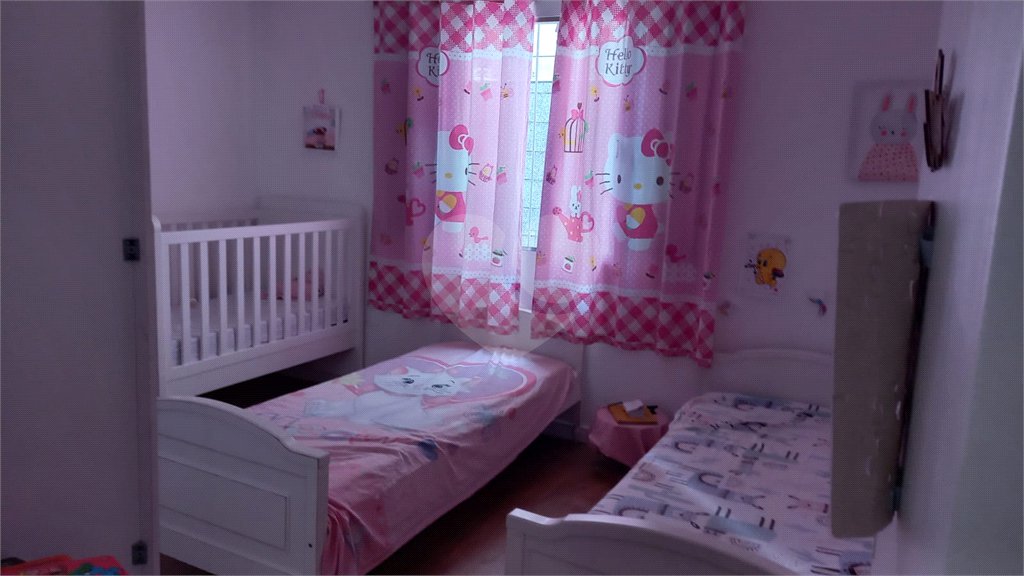 Sobrado à venda com 2 quartos, sendo 1 suíte, em Tremembé, São Paulo, SP