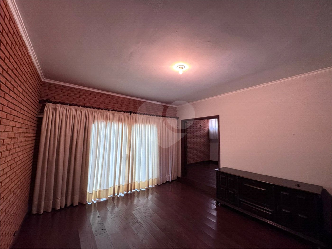 Sobrado à venda com 4 quartos, sendo 3 suítes, em Jardim América, Ribeirão Preto, SP