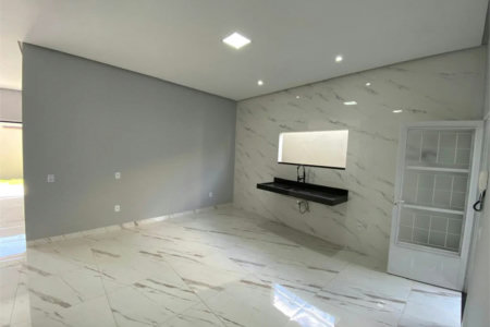 Casa à venda com 3 quartos, sendo 1 suíte,  em Eixo Cidade Nova, Balsas, MA