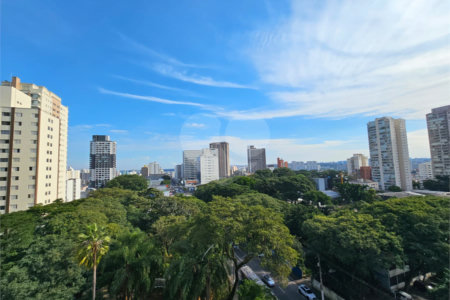 Apartamento à venda com 2 quartos, sendo 1 suíte,  em Santo Amaro, São Paulo, SP