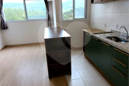 Apartamento à venda com 3 quartos, sendo 1 suíte, em Parque Santana, Mogi das Cruzes, SP