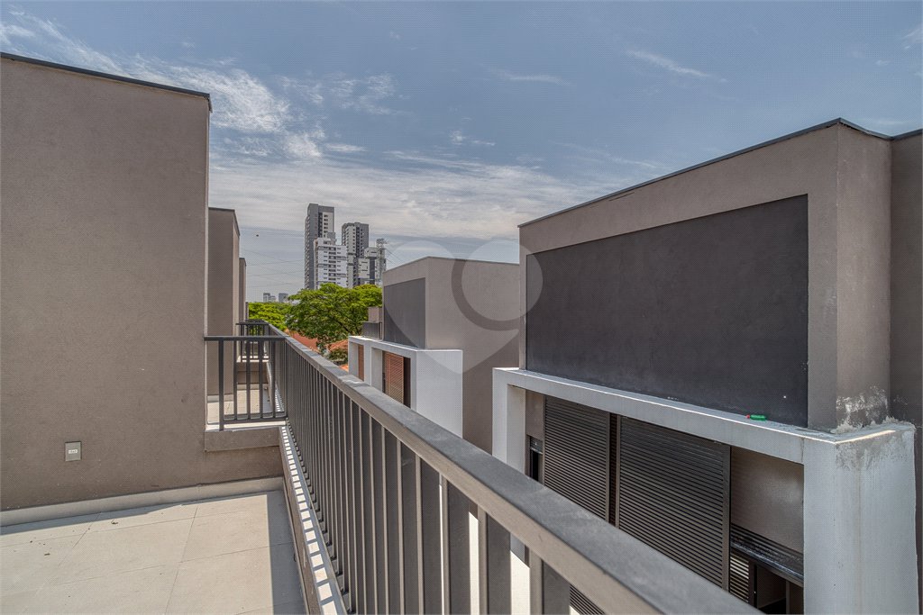 Casa à venda com 4 quartos, sendo 1 suíte, no condomínio Cube Campo Belo, São Paulo - SP