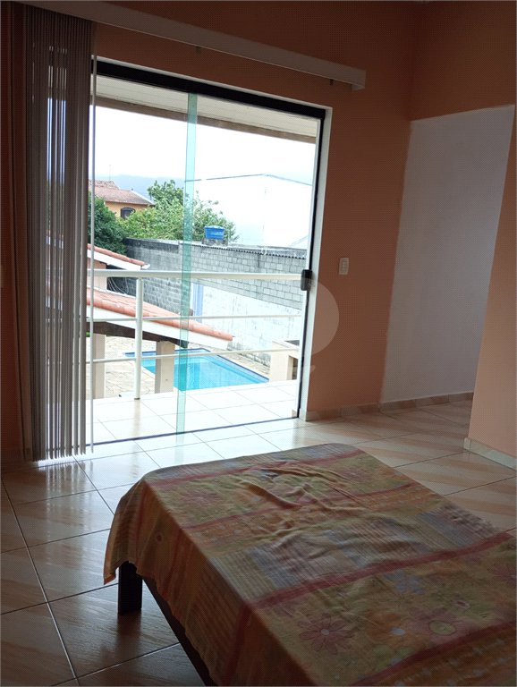 Sobrado à venda com 4 quartos, sendo 1 suíte,  em Vila Suissa, Mogi das Cruzes, SP