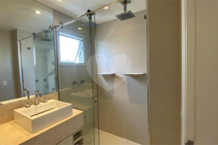 Apartamento à venda com 3 suítes em Vila Romana, São Paulo, SP
