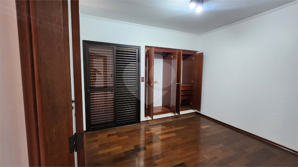 Apartamento à venda com 2 quartos no Centro, Araraquara, SP