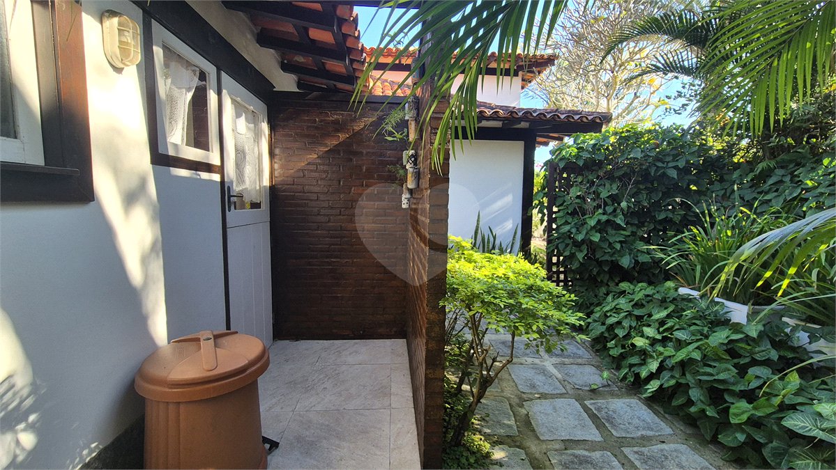 Casa em condomínio à venda com 4 quartos, sendo 3 suítes,  em Geribá, Armação dos Búzios, RJ