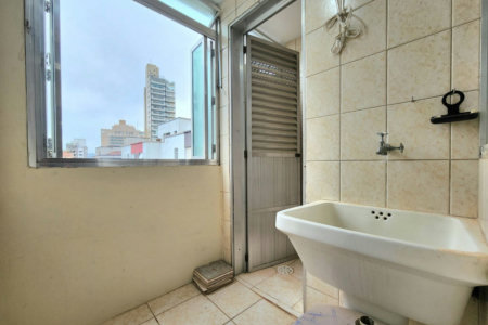 Apartamento próximo da praia com 1 dormitório, 2 banheiros à venda, 55 m² por R$ 420.000 - Pompéia - Santos/SP
