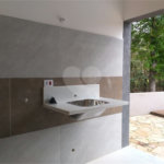 Casa à venda com 2 quartos, sendo 1 suíte, no condomínio Figueira Garden, Atibaia - SP