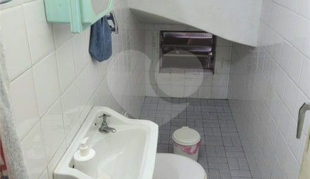 Sobrado à venda com 3 quartos em Vila Marari, São Paulo, SP