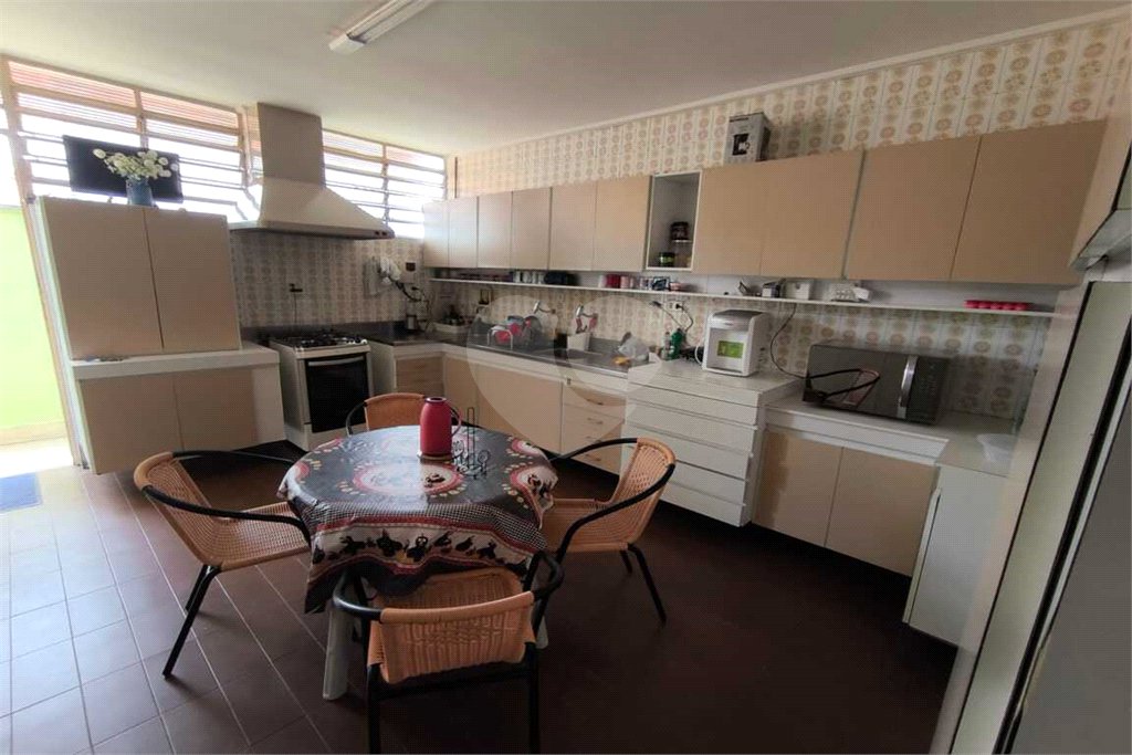 Casa à venda com 5 quartos, sendo 3 suítes,  em Brooklin Paulista, São Paulo, SP
