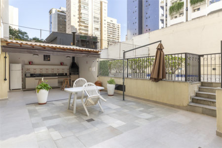 Apartamento à venda com 4 quartos, sendo 2 suítes, em Indianópolis, São Paulo, SP
