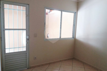 Casa Térrea à venda com 2 quartos em João Xxiii, Vinhedo, SP