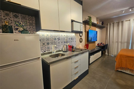 Apartamento Mobiliado a Venda no Campo Belo