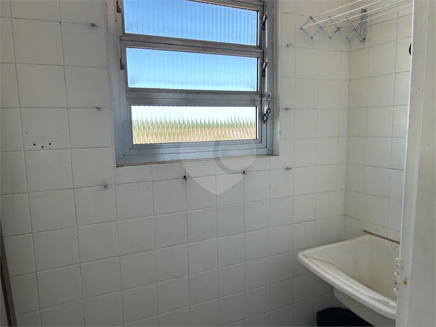 Onde o sossego encontra a praticidade: Seu novo refúgio no Planalto Paulista!Andar alto,vista privilegiada, 2 dormitorios,1 sala,cozinha e banheiro,SEM VAGA.