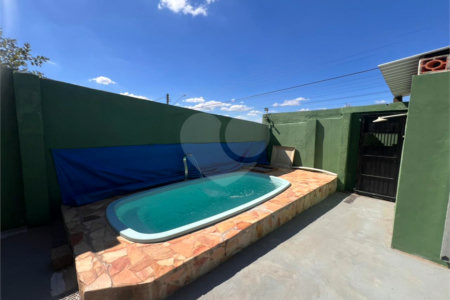 Casa à venda com 2 quartos, sendo 1 suíte, em Vila Barth, Itapetininga, SP