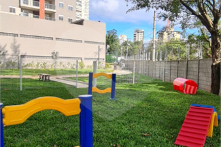 Apartamento à venda com 2 quartos, sendo 1 suíte,  em Vila Andrade, São Paulo, SP
