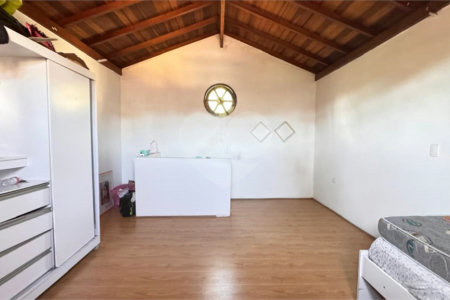Chácara à venda com 3 quartos, sendo 1 suíte, em Vila São Pedro, Suzano, SP