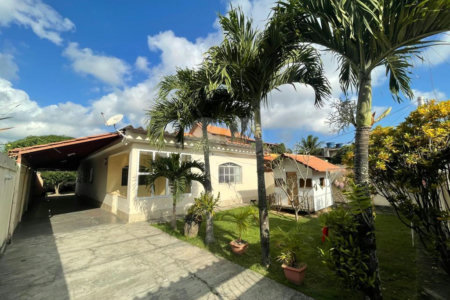 Casa à venda com 4 quartos em Santa Cruz, Rio de Janeiro, RJ