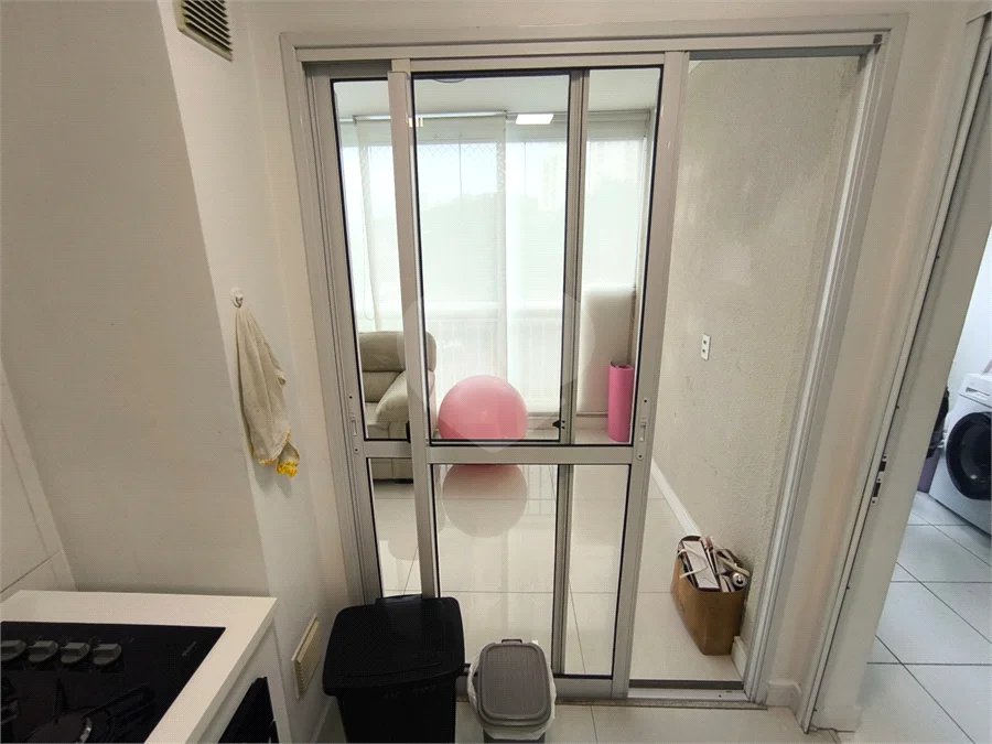 Apartamento à venda com 3 quartos, sendo 1 suíte,  em Jardim Vazani, São Paulo, SP