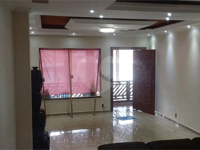 Casa à venda com 4 quartos, sendo 1 suíte,  em Tucuruvi, São Paulo, SP