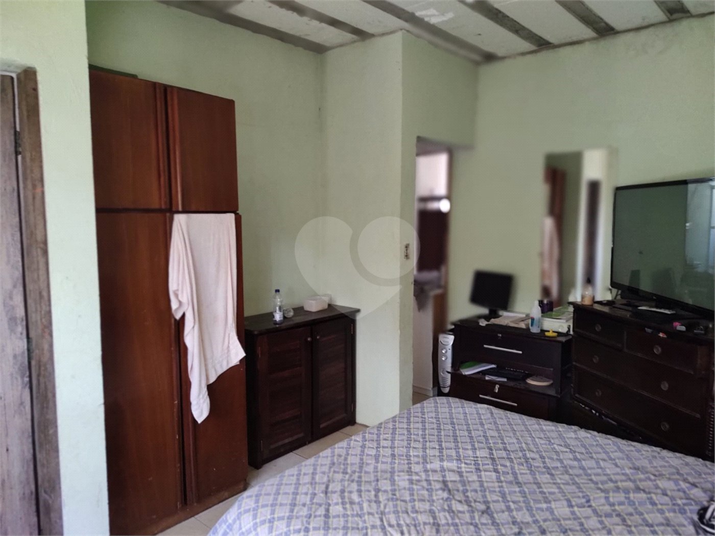 Sobrado à venda com 5 quartos, sendo 4 suítes, em Serra da Cantareira, Mairiporã, SP