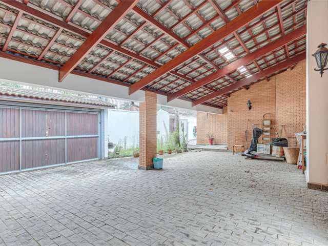 Casa Térrea à venda com 4 quartos, sendo 1 suíte,  em Jardim Prudência, São Paulo, SP