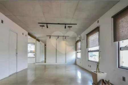 Apartamento à venda com 1 suíte em Jardim das Acácias, São Paulo, SP