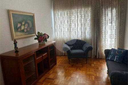 Casa à venda com 3 quartos, sendo 1 suíte, em Parque do Colégio, Jundiaí, SP