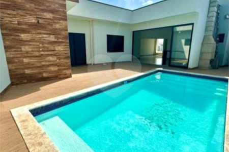 Casa à venda com 2 quartos, sendo 1 suíte,  no condomínio Residencial Parque Imperial, Salto - SP