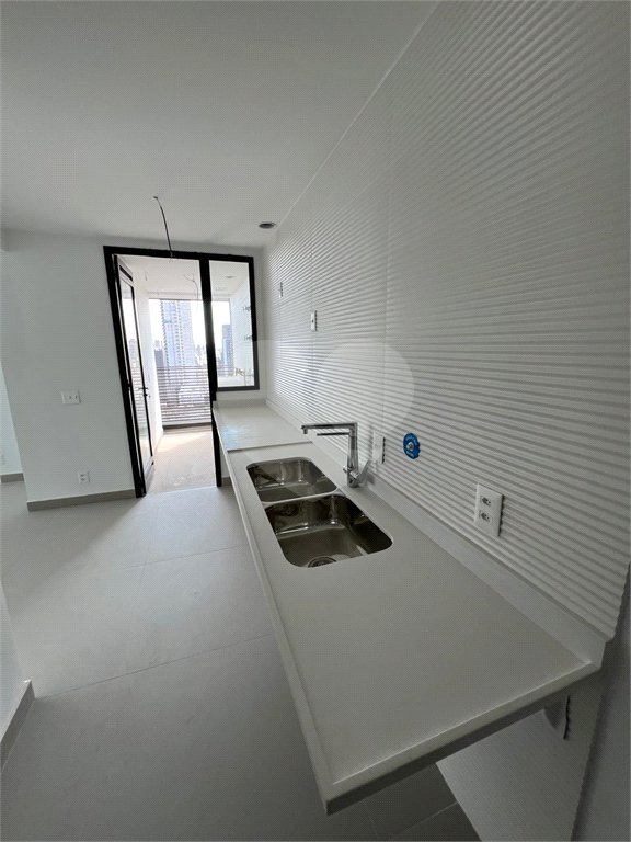 Apartamento à venda com 3 suítes em Pinheiros, São Paulo, SP