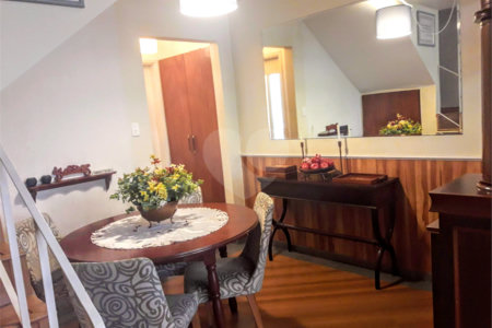 Casa à venda com 3 quartos, sendo 1 suíte,  em Jardim Aeroporto, São Paulo, SP