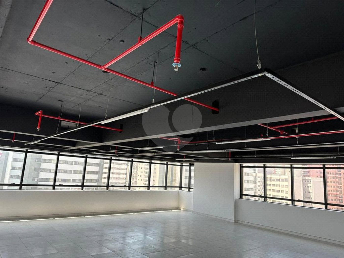 Sala à venda no Centro, Santo André, SP